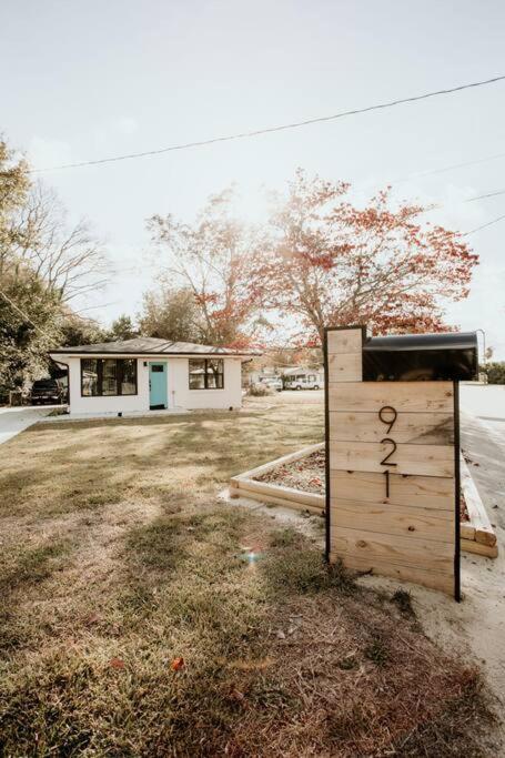 Villa The Turquoise Door Modern Rustic In Town Of Lexington Esterno foto